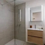 Lejlighed Nora - Elegant Seaview Escape With Balcony