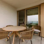 Nora - Elegant Seaview Escape With Balcony *