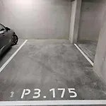 Nora - Elegant Seaview Escape With Balcony *