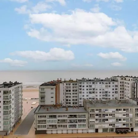 Nora - Elegant Seaview Escape With Balcony Остенде