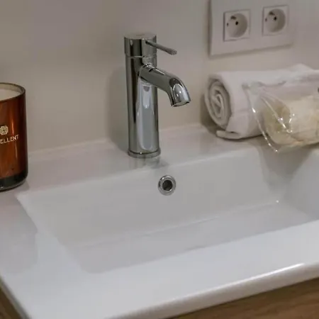 Lejlighed Nora - Elegant Seaview Escape With Balcony Oostende