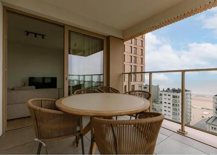 Nora - Elegant Seaview Escape With Balcony * אוסטנדה