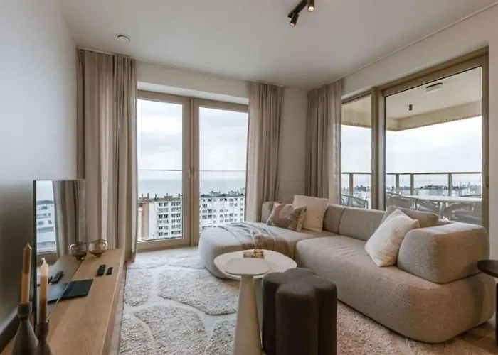 Nora - Elegant Seaview Escape With Balcony