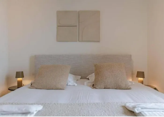 Nora - Elegant Seaview Escape With Balcony * אוסטנדה