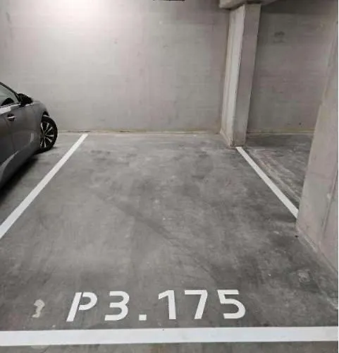 Nora - Elegant Seaview Escape With Balcony *